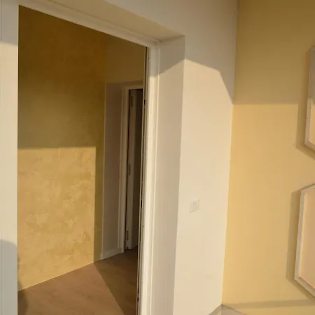 Apartment Cozy And Cheap Pellico Apt Noale