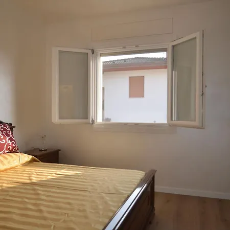 Cozy And Cheap Pellico Apt Apartament