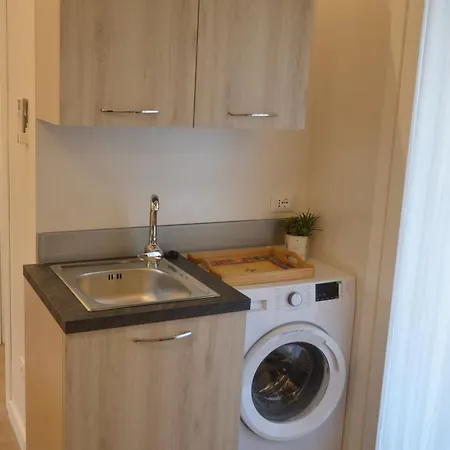 Apartament Cozy And Cheap Pellico Apt